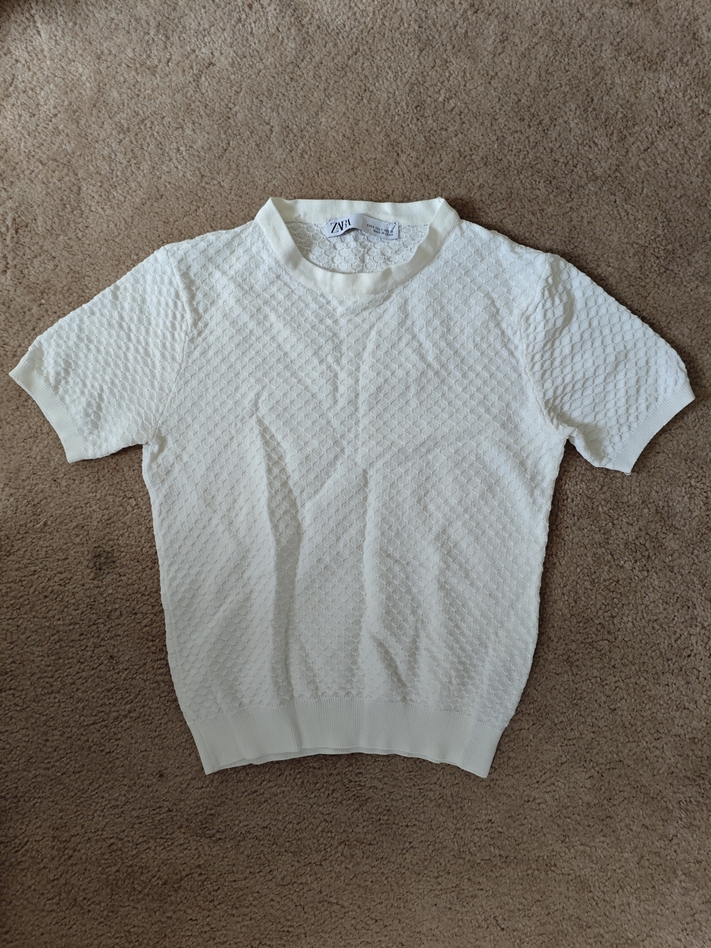 zara patterned white short sleeve knit (size S)